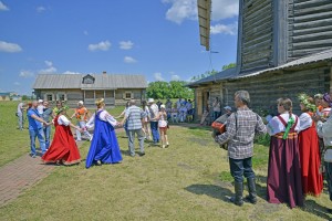 Троица в «Тарханах». Фотоотчет