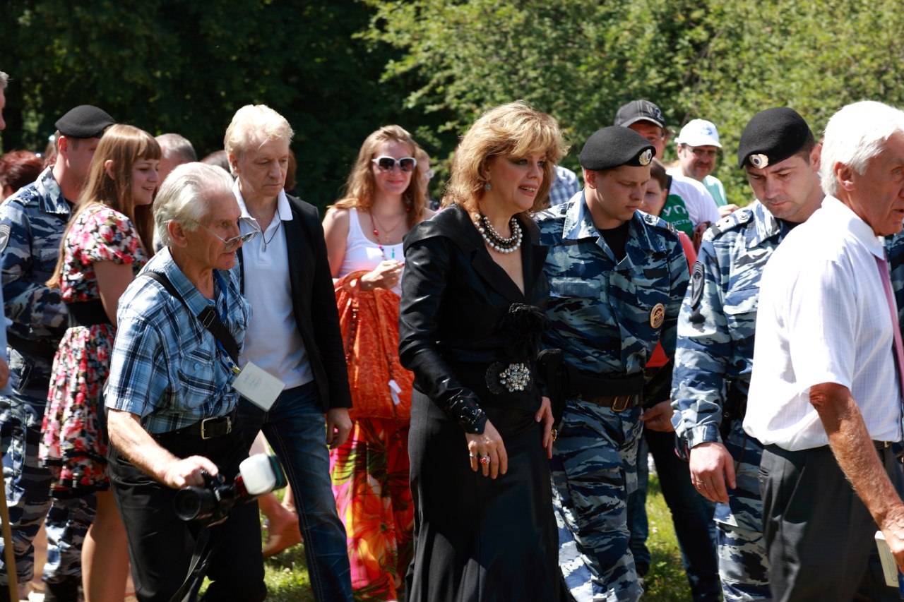 Л.Ю. Казарновская - советская и российская оперная певица, педагог, профессор