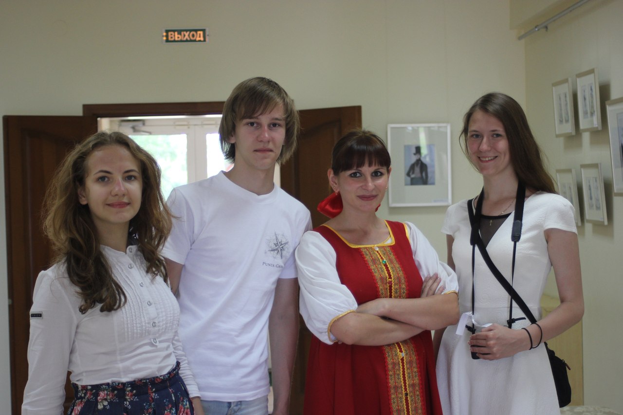 Участники международного конкурса "Читаем Лермонтова" из г. Самара. Фотография Натальи Бобровой