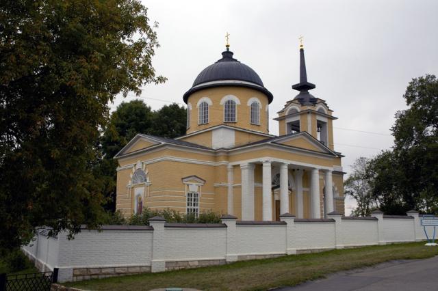 Второй комплекс. Церковь Михаила Архангела