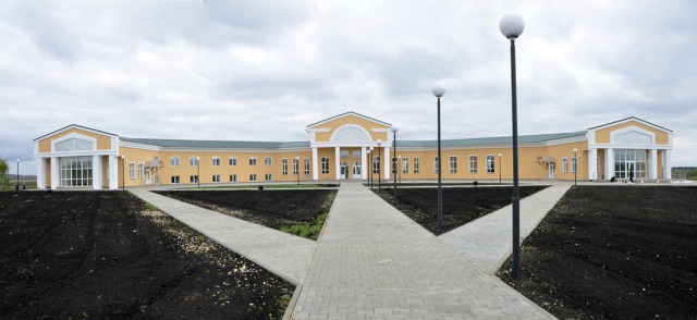 Центр приема посетителей (Музейно-просветительский) в "Тарханах"