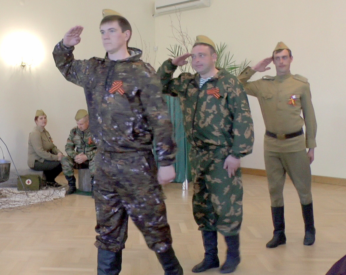 Торжественное мероприятие, посвященное 72-ой годовщине Великой победы. «Памяти павших будьте достойны...». Фото 2