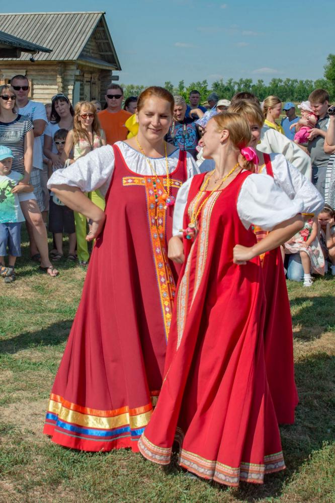 Яблочный Спас в «Тарханах» 19.08.2017 года. Фотограф В. Курносов