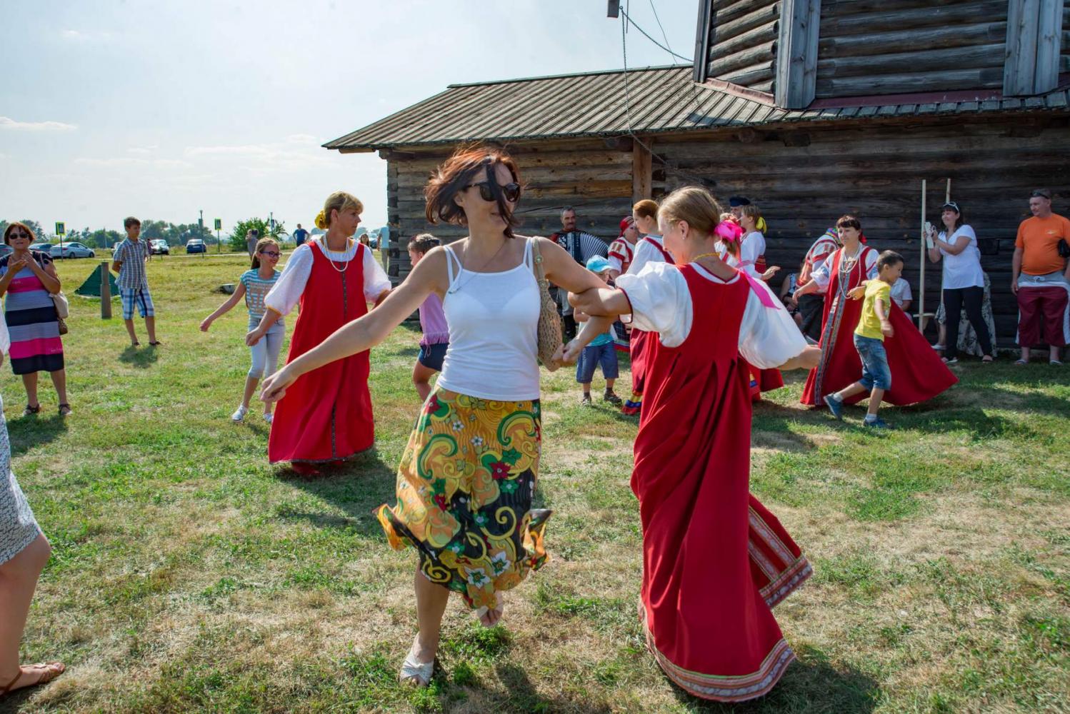 Яблочный Спас в «Тарханах» 19.08.2017 года. Фотограф В. Курносов