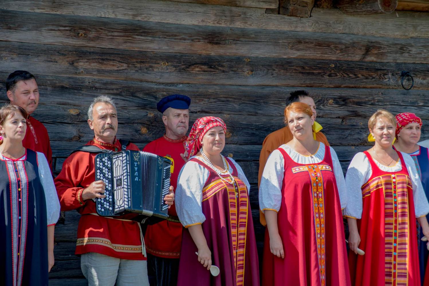 Яблочный Спас в «Тарханах» 19.08.2017 года. Фотограф В. Курносов