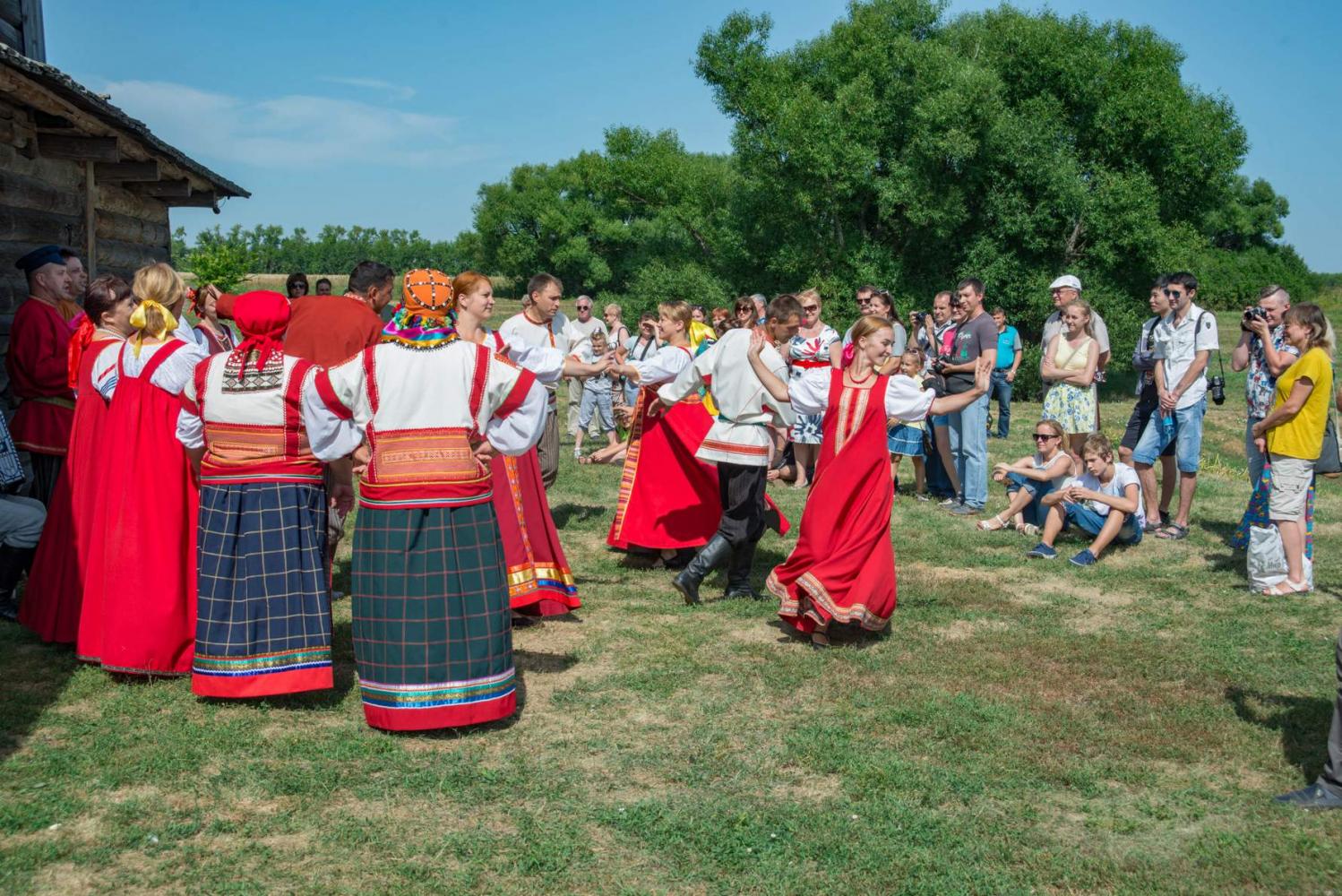 Яблочный Спас в «Тарханах» 19.08.2017 года. Фотограф В. Курносов