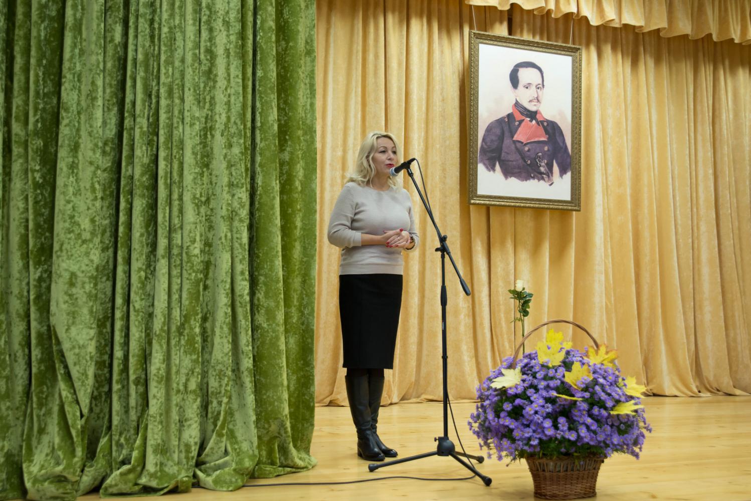 Поздравления почетных гостей в музейно-просветительском центре музея