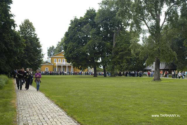 Тарханы. 2 июля 2006.jpg