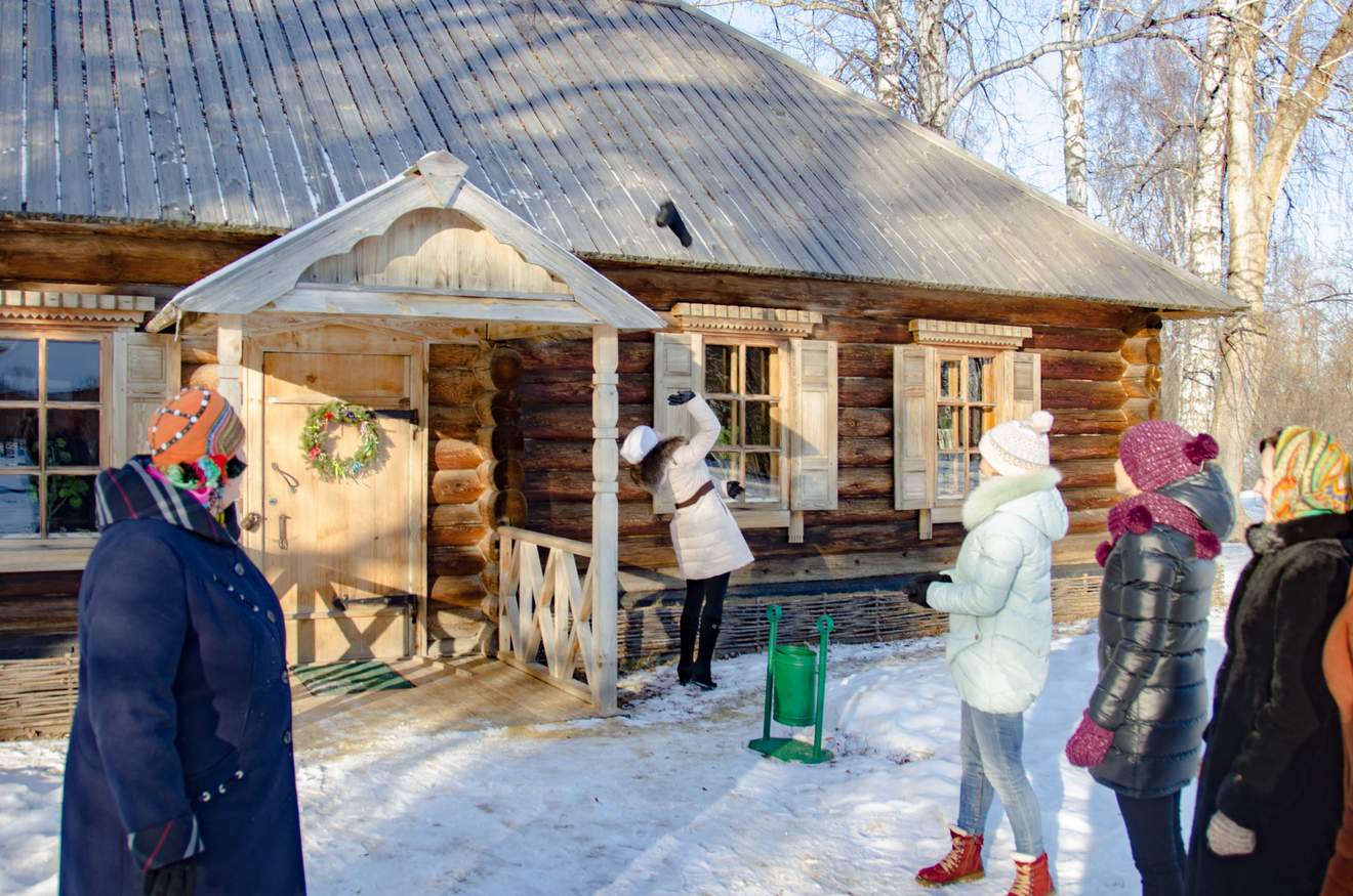 «... в крещенский вечерок девушки гадали»