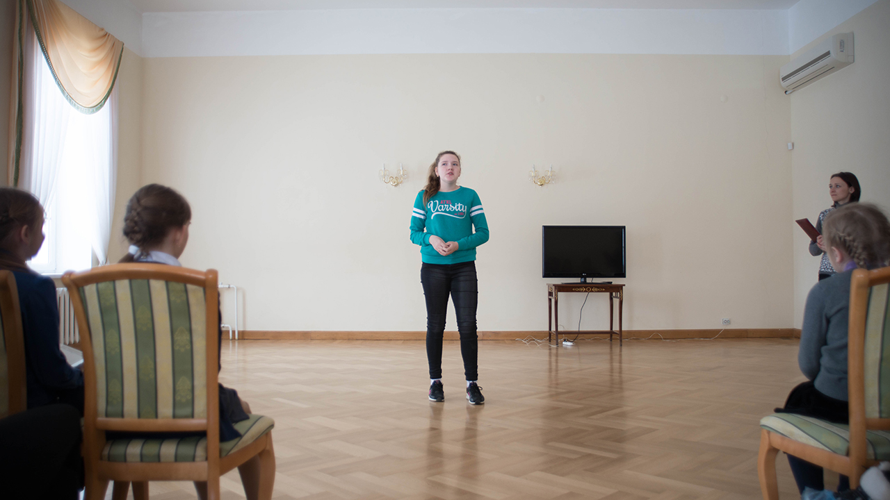 Дети читают стихи в «Тарханах». Всемирный день поэзии 21 марта 2018 года