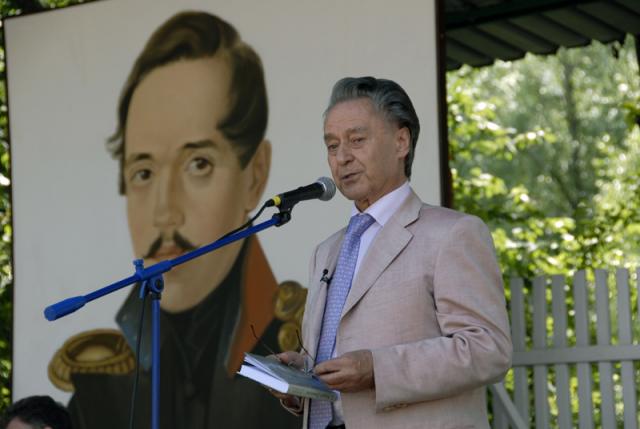 Поэт А.Д. Дементьев.jpg