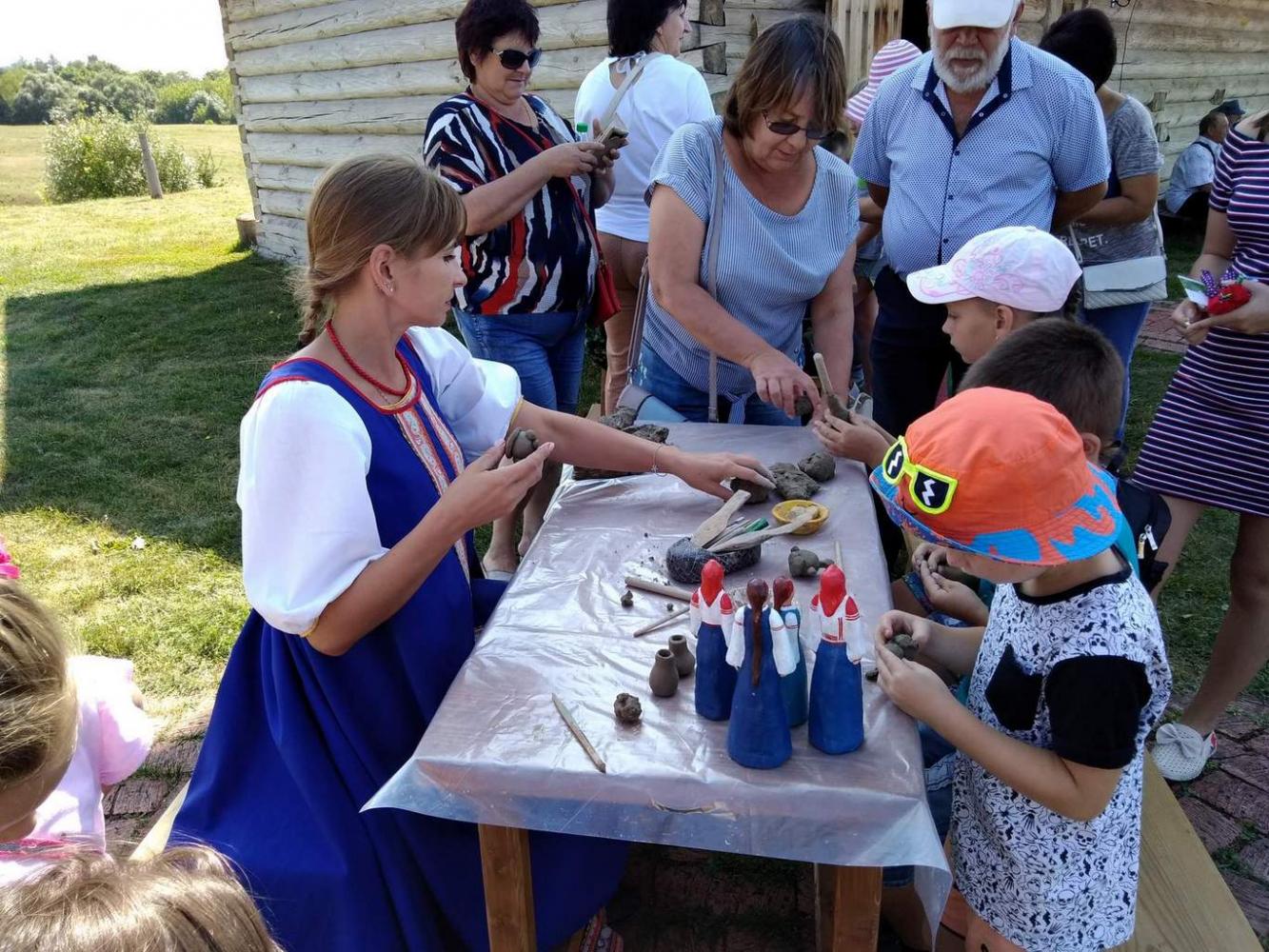 Ярмарка 19 августа 2018 г. в «Тарханах»