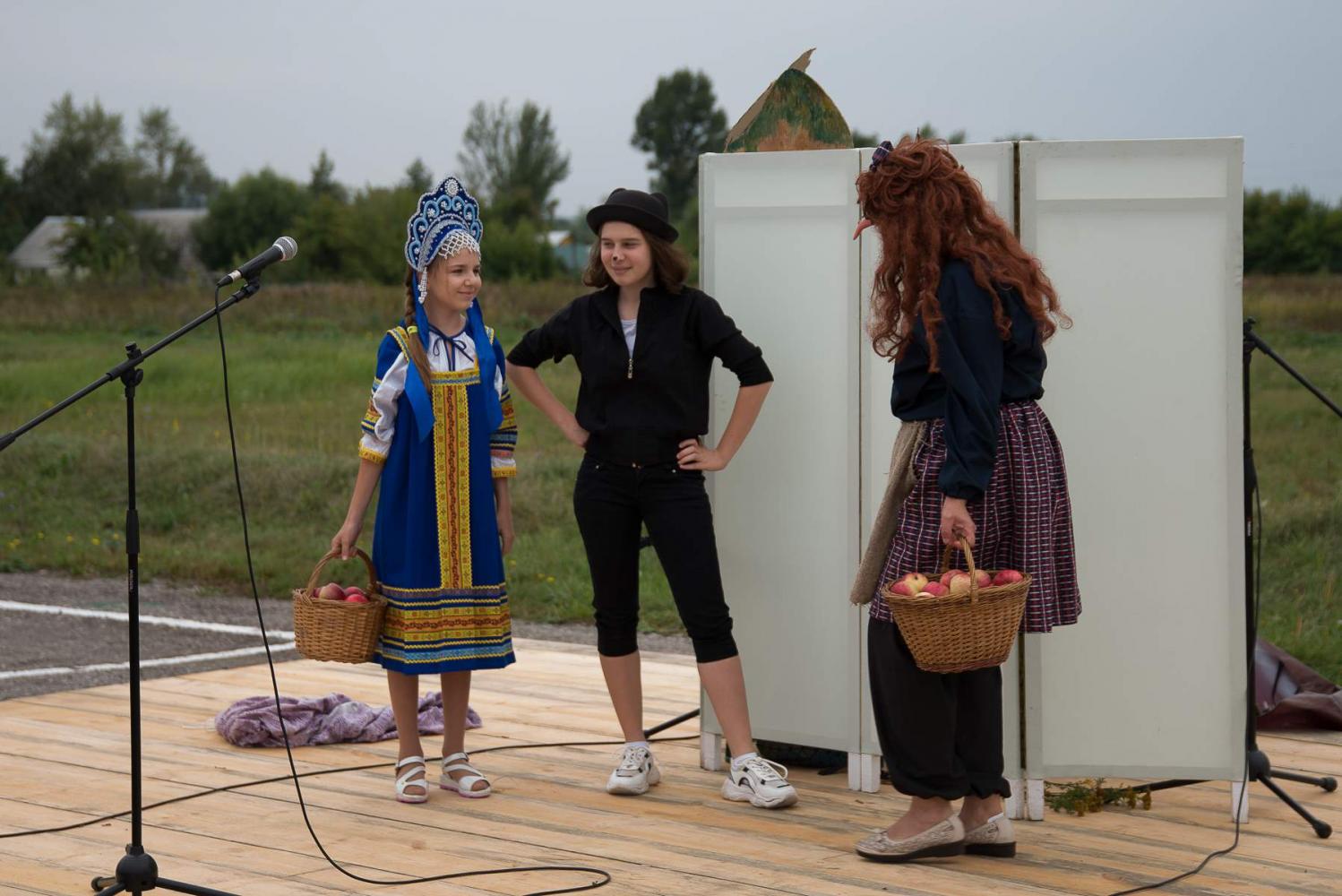 Красочная ярмарка по аналогам XIX века в «Тарханах» 17 августа 2019 года. Фото: А. Семенов