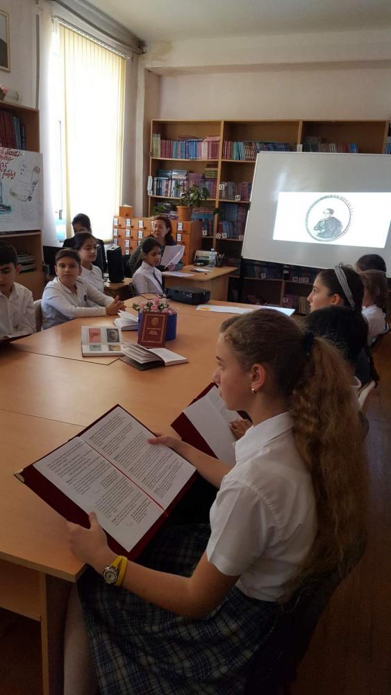 Учащиеся Бакинского Европейского лицея читают стихи М.Ю. Лермонтова