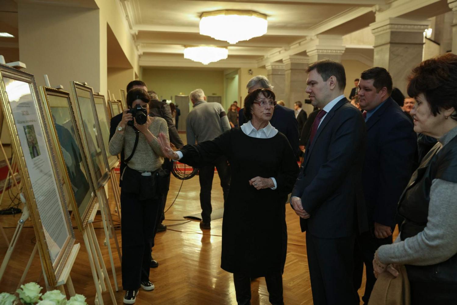 Выставка Г.  Салькова в Государственной Думе, посвященная 205-летию со дня рождения М.Ю. Лермонтова и 80-летию музея «Тарханы»