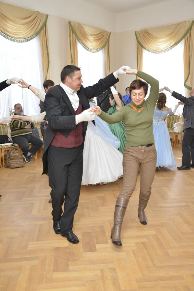 Бал 19 века. 