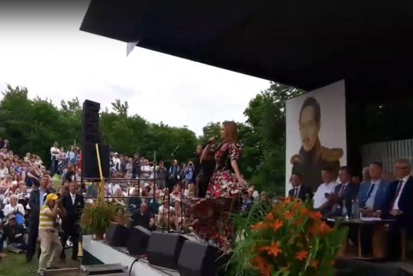 Певица Варвара впервые посетила Лермонтовский праздник в «Тарханах»